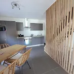 Les Hauts De Meez Апартаменты