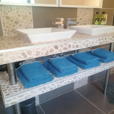 Les Hauts De Meez Apartamento