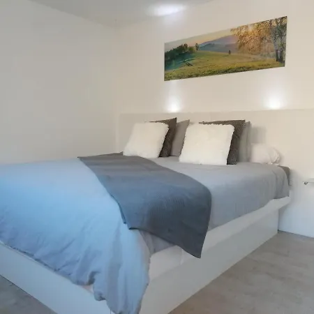 Les Hauts De Meez Dinant