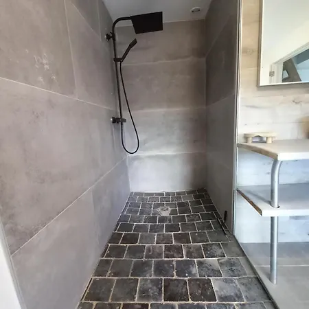 Les Hauts De Meez Dinant