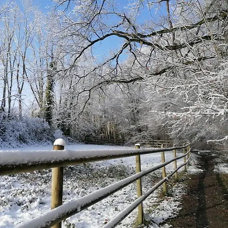 Les Hauts De Meez Apartament *