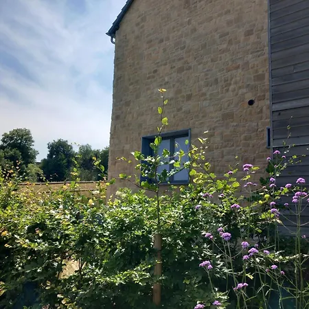 Les Hauts De Meez