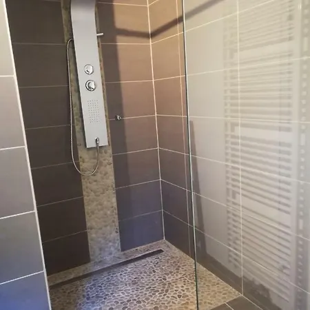 Les Hauts De Meez Apartment *