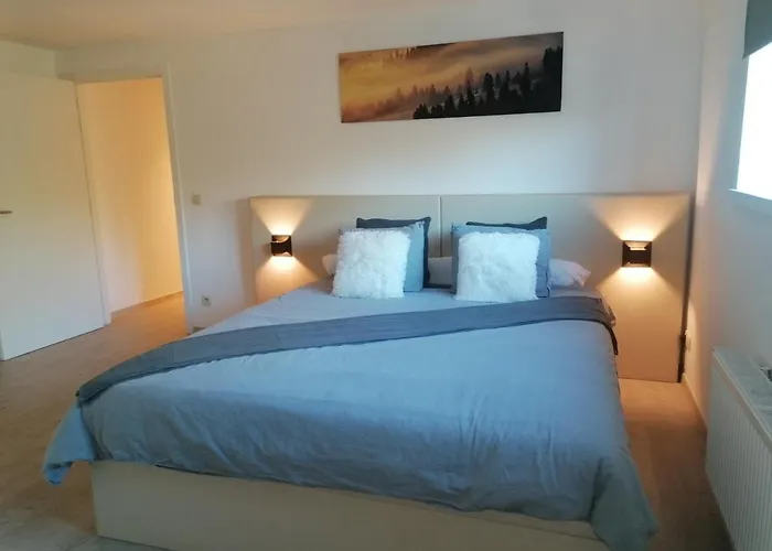 Les Hauts De Meez Apartment