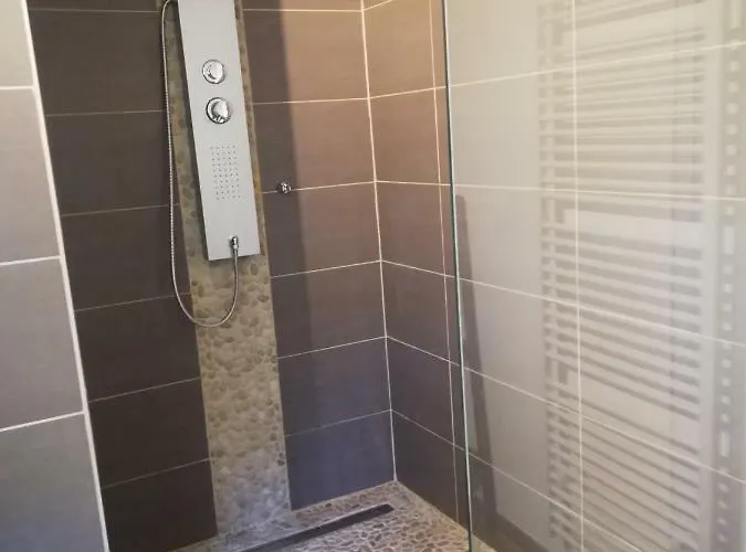 Les Hauts De Meez Apartment *