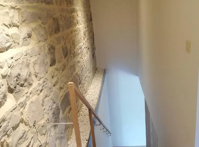 Les Hauts De Meez Apartman